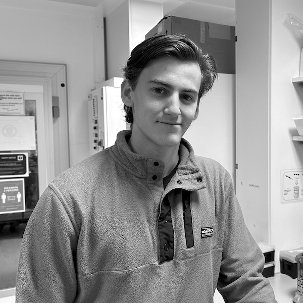 
        JEAN POYLO
        I am a MSc by Research student currently working on isolating intracellular nanovesicles (INVs) from HeLa cells to image and characterise them.
        